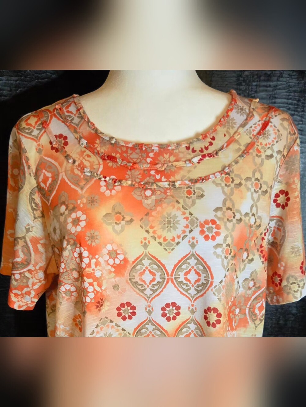 Alfred Dunner Geometric Floral Embroidered Neck Tunic Top Medium - Picture 3 of 13